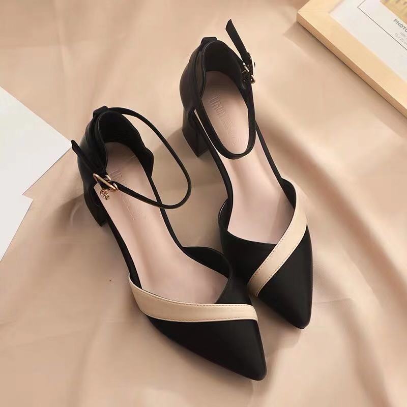 รองเท้าส้นเหลี่ยมทรงคลาสสิกสีเ - Leather Classic Strap บทวิจารณ์และราคา