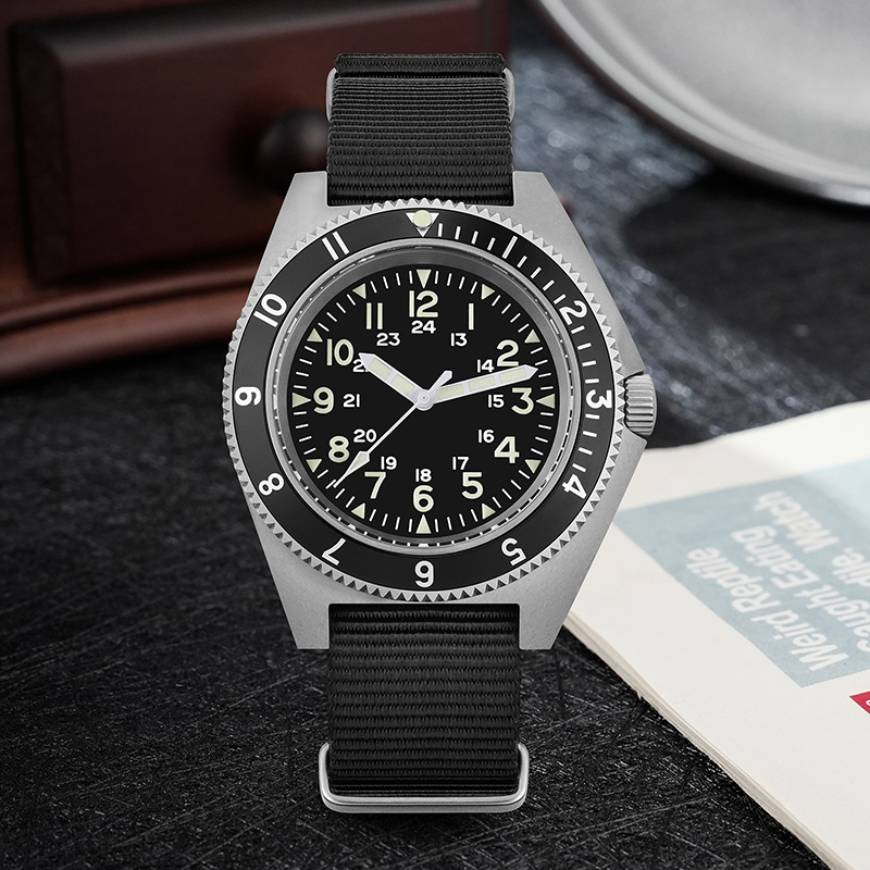 นาฬิกาควอตซ์ Watchdives รุ่น W - Accessories With Watch บทวิจารณ์และราคา